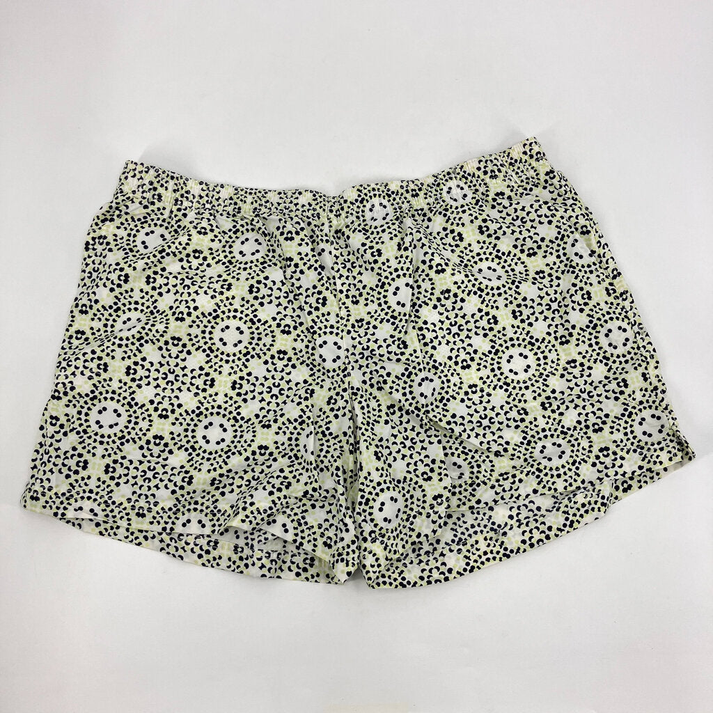 hybrid shorts black dots all over