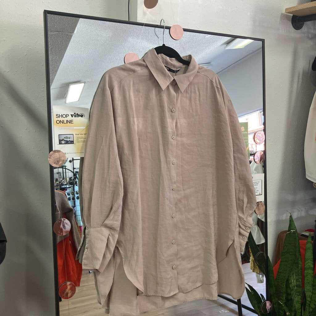 Oversized Button own