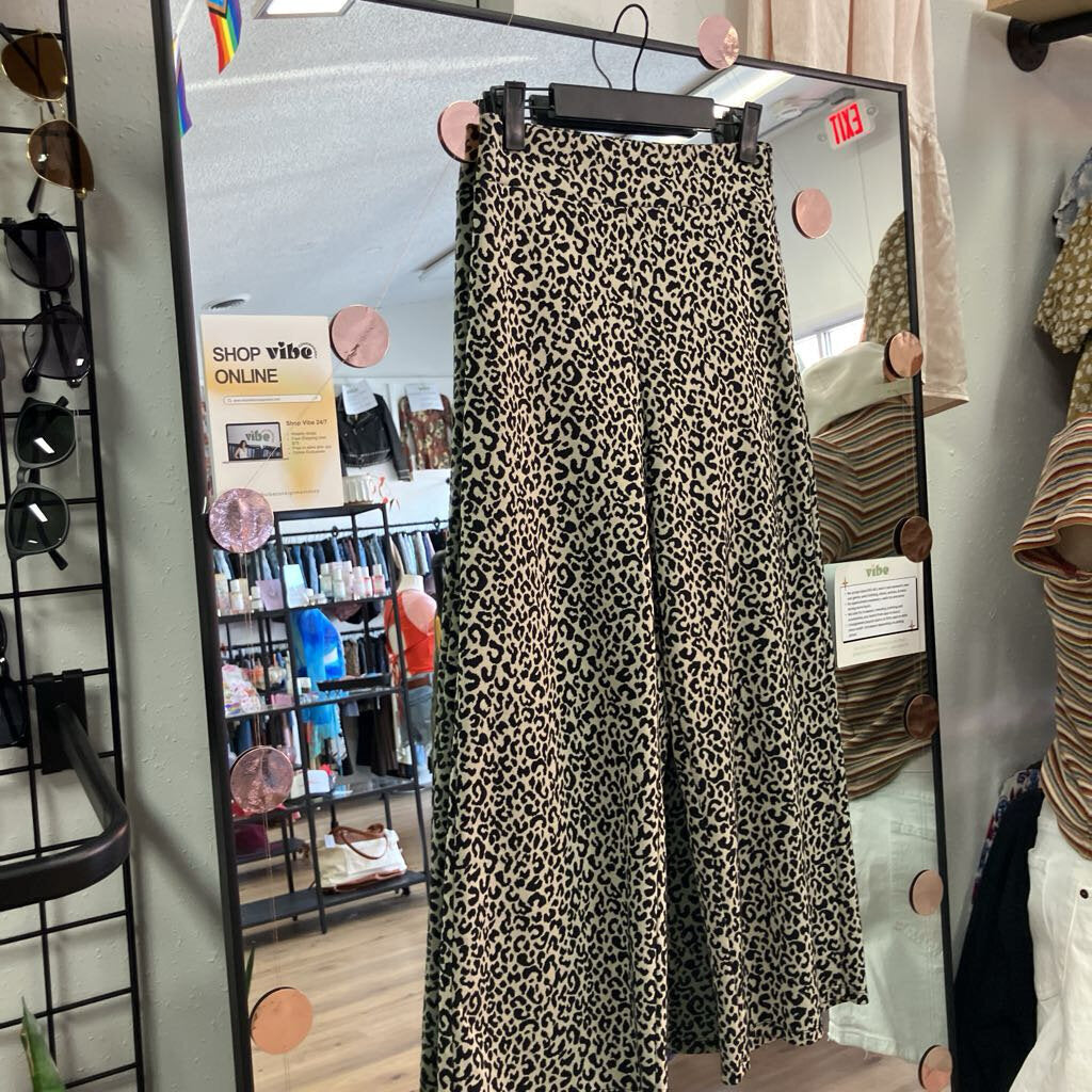 Leopard Cropped Wide Leg