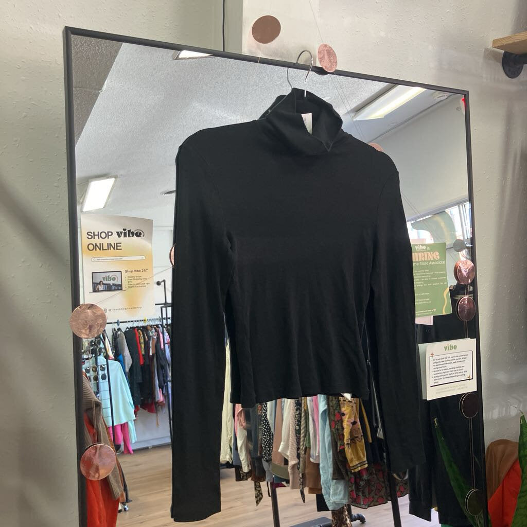 Long Sleeve Turtleneck