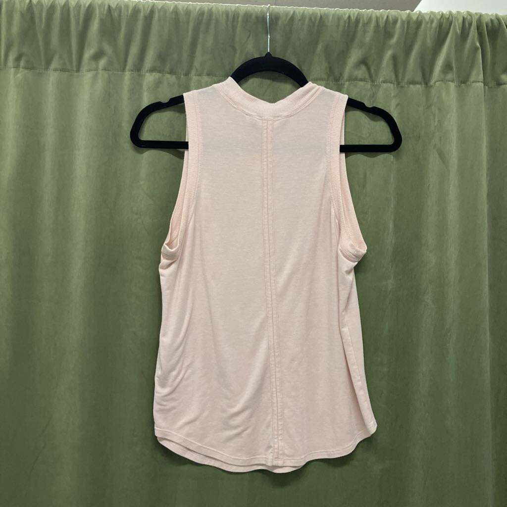 Sleeveless tank