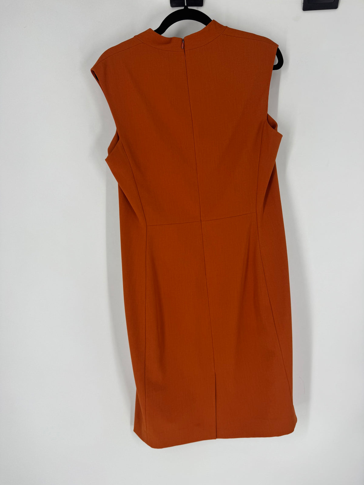Orange MM Lafleur Vneck Sheath, 12