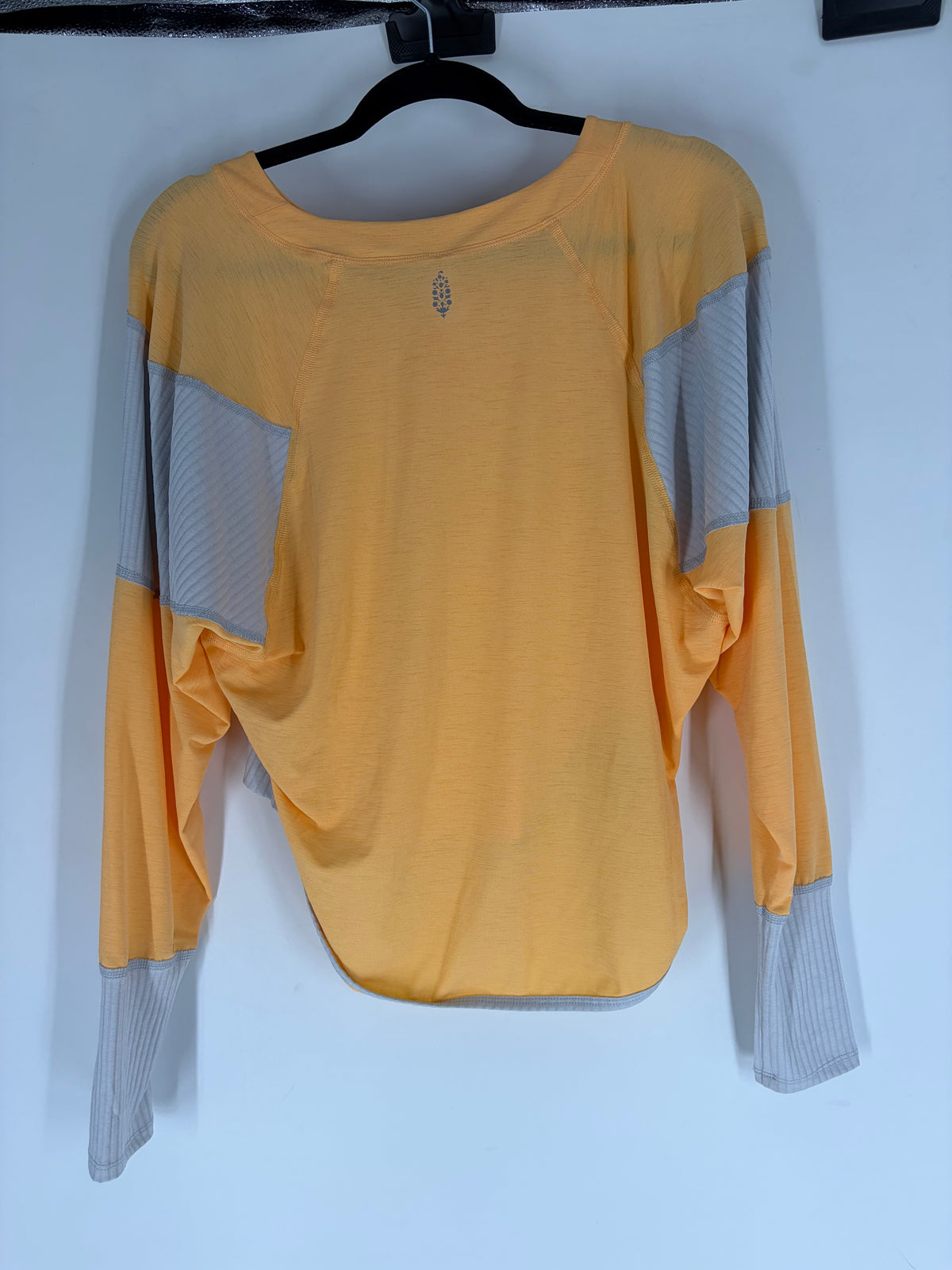 orange Free People lightweight long sleeve, S