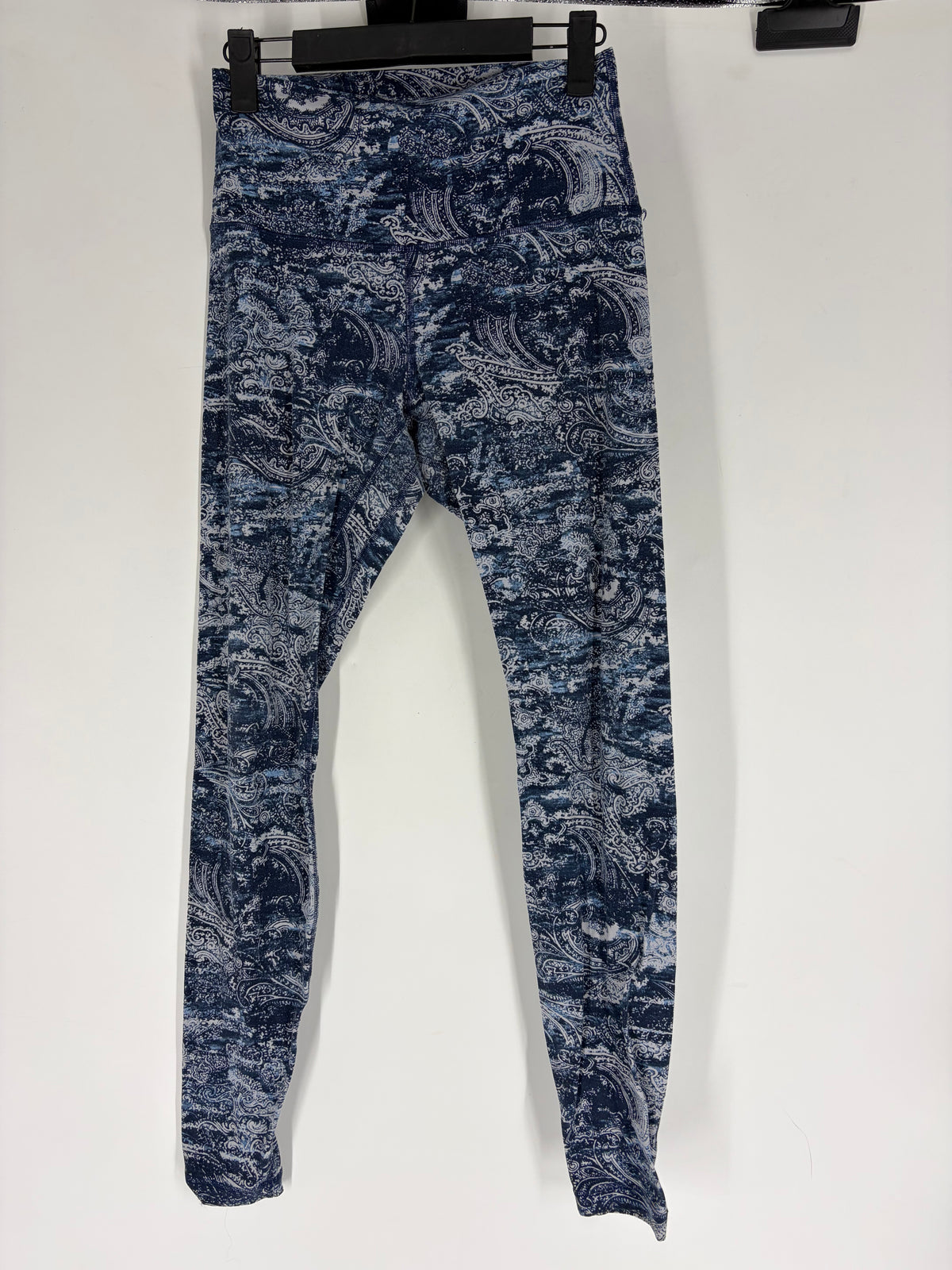 blue/white Lululemon Multi patterned leggings, 6