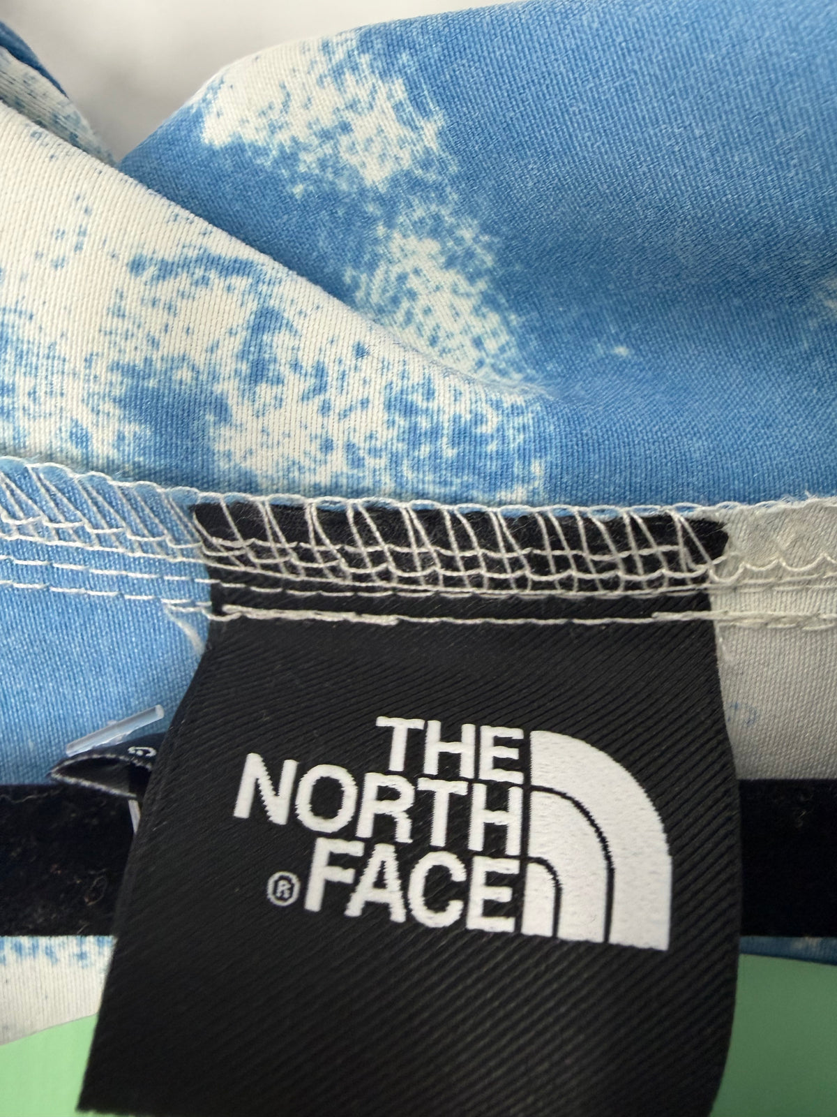 blue The North Face relaxed fit tie dye windbreaker, L