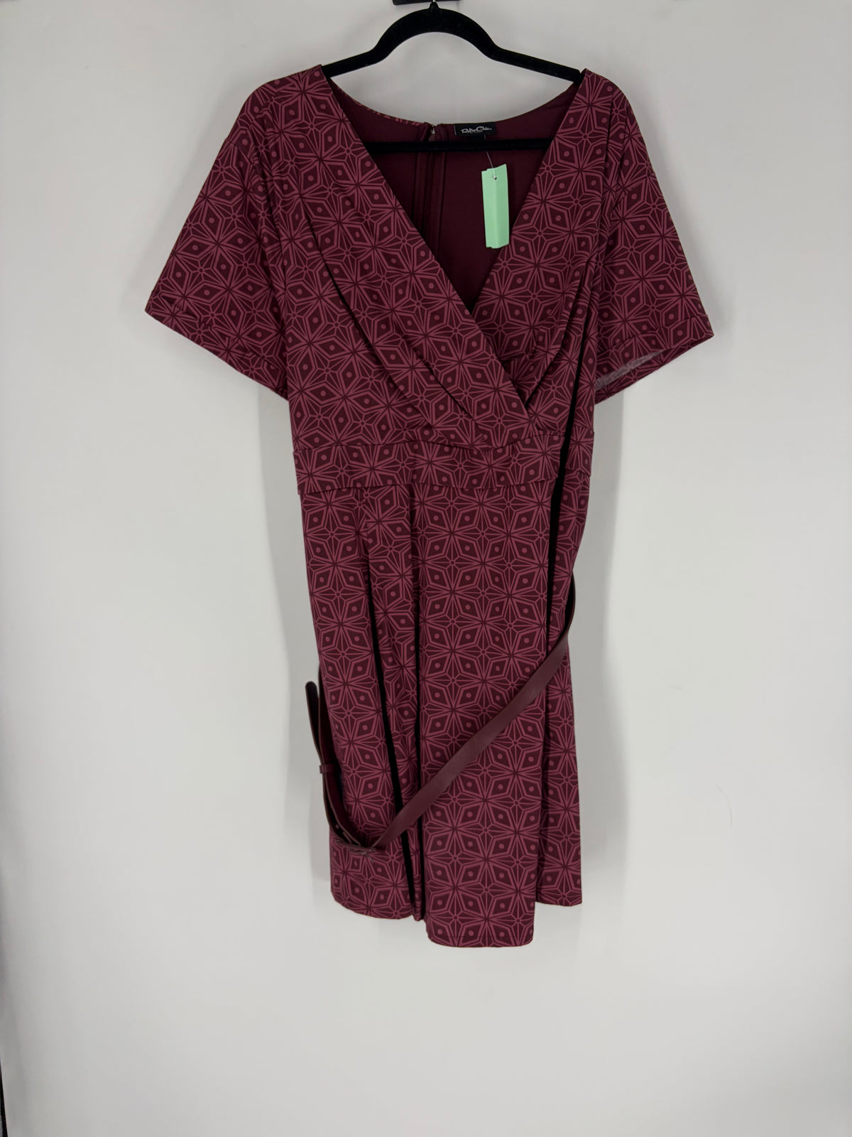Pink/Red Torrid Patterned v-neck midi w/belt, 24