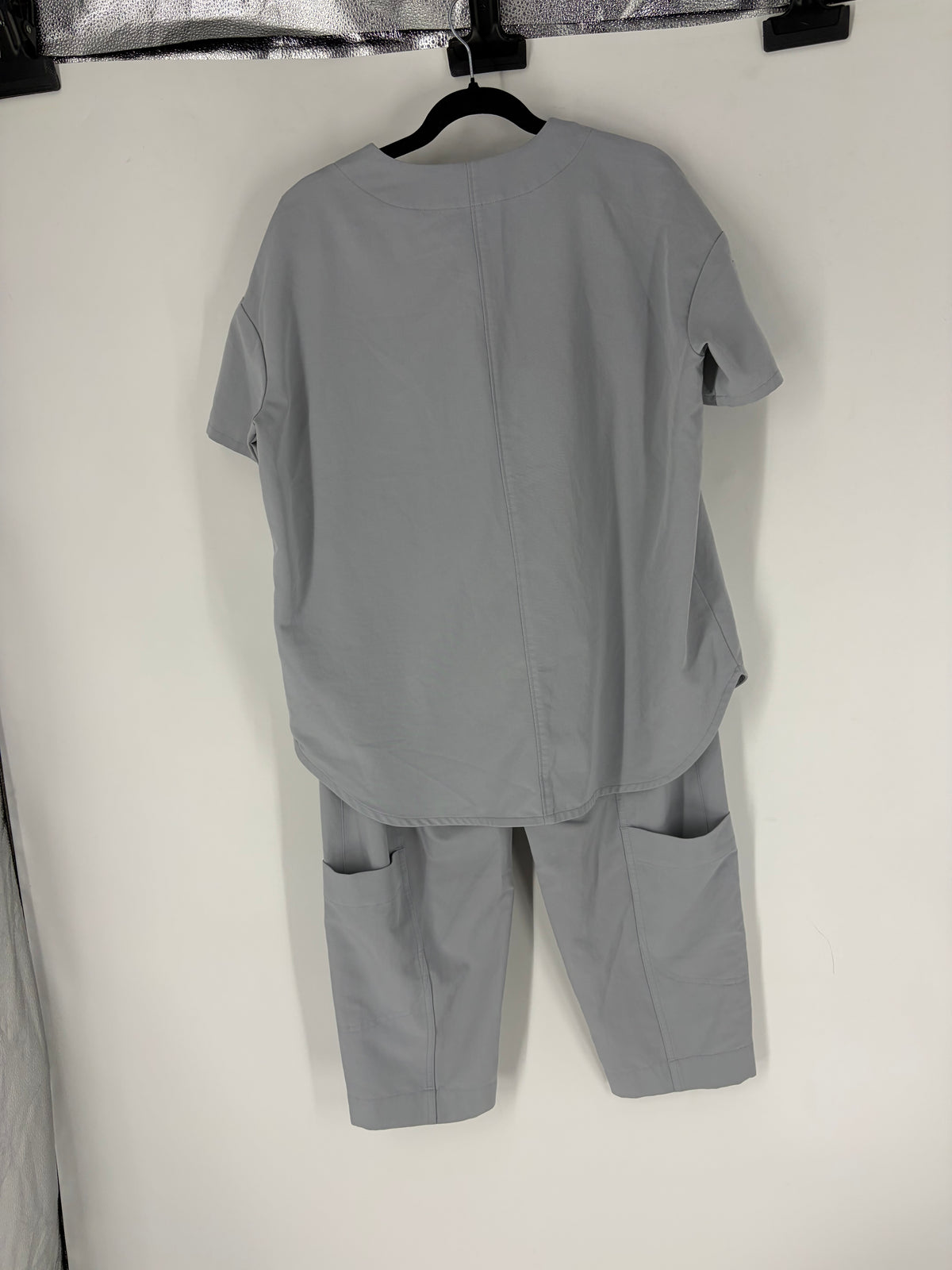 Gray Figs scrub cargo set, XS/S