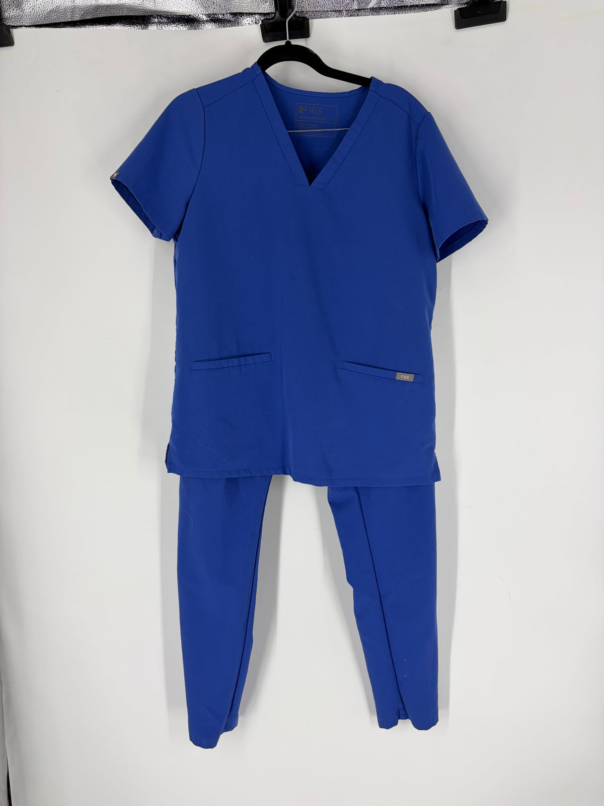 Blue Figs scrub top, S