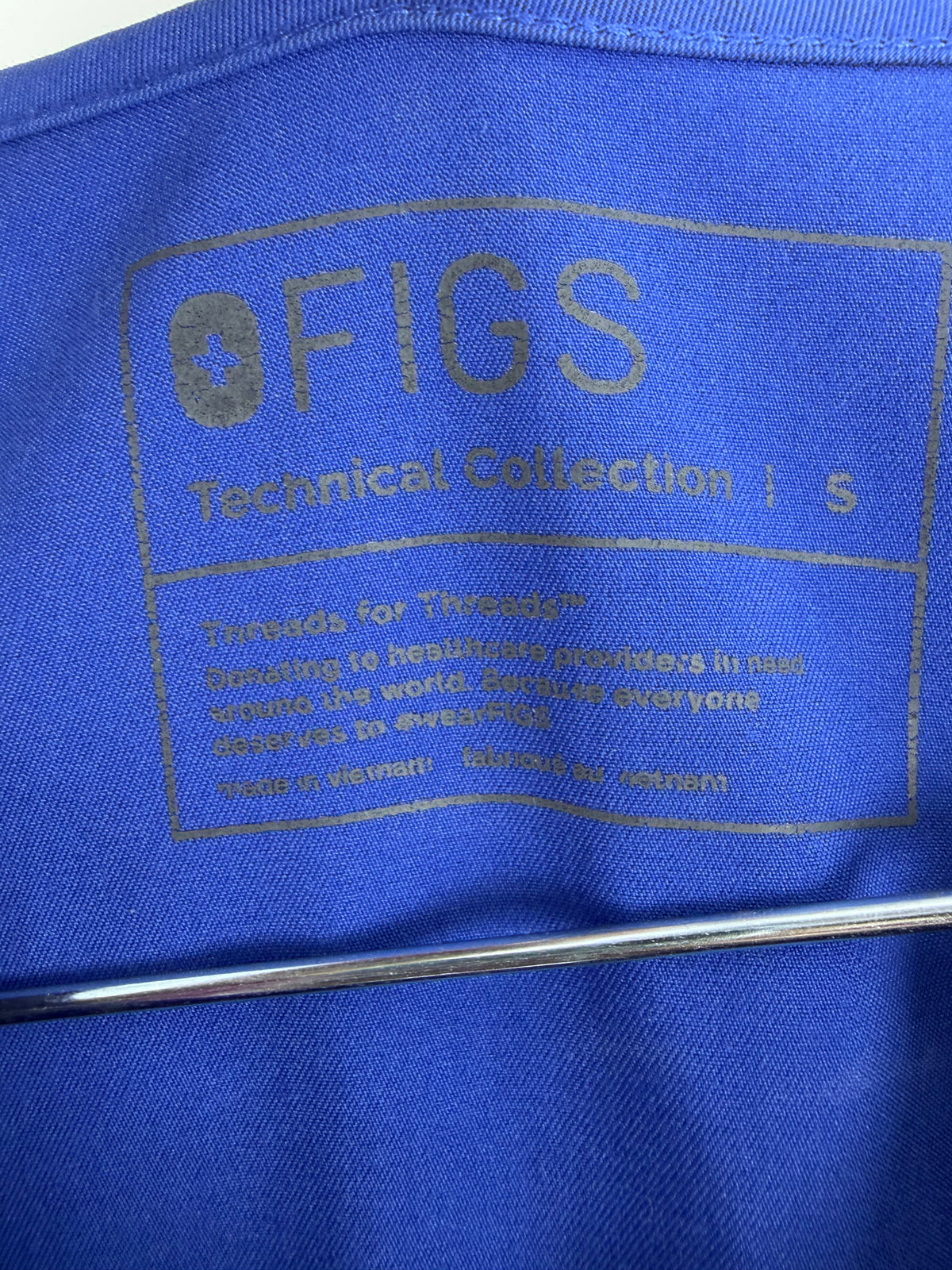 Blue Figs scrub top, S