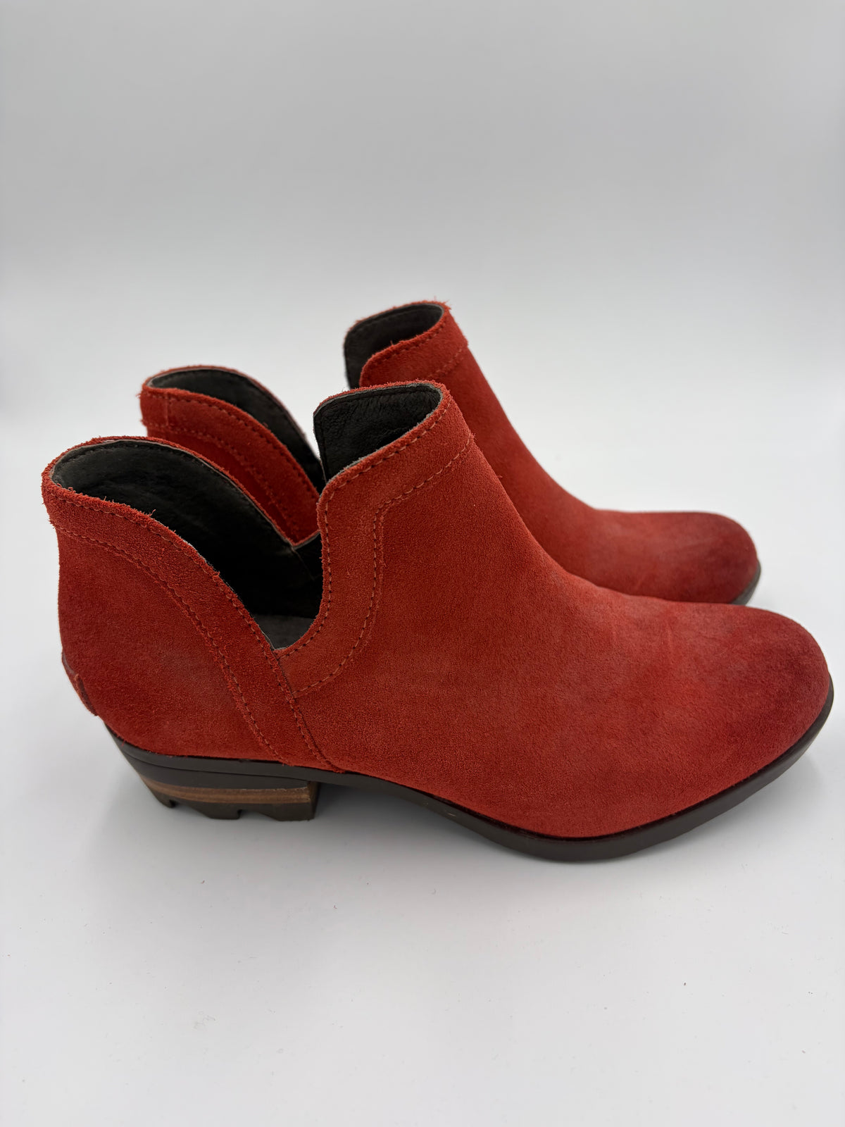Red Sorel Suede D'Orsay Boots, 7