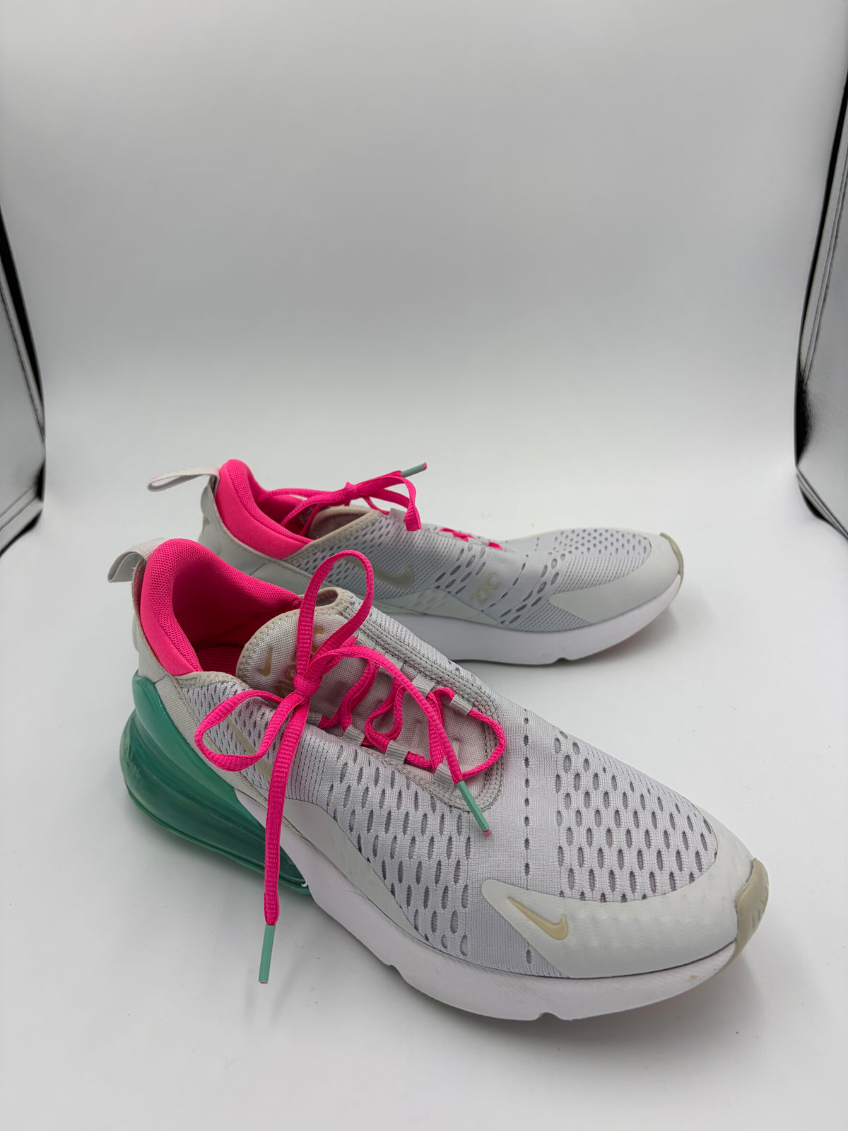 White Nike air270, 9.5