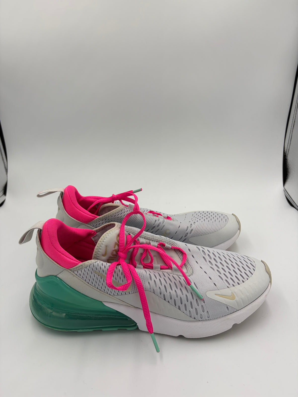 White Nike air270, 9.5