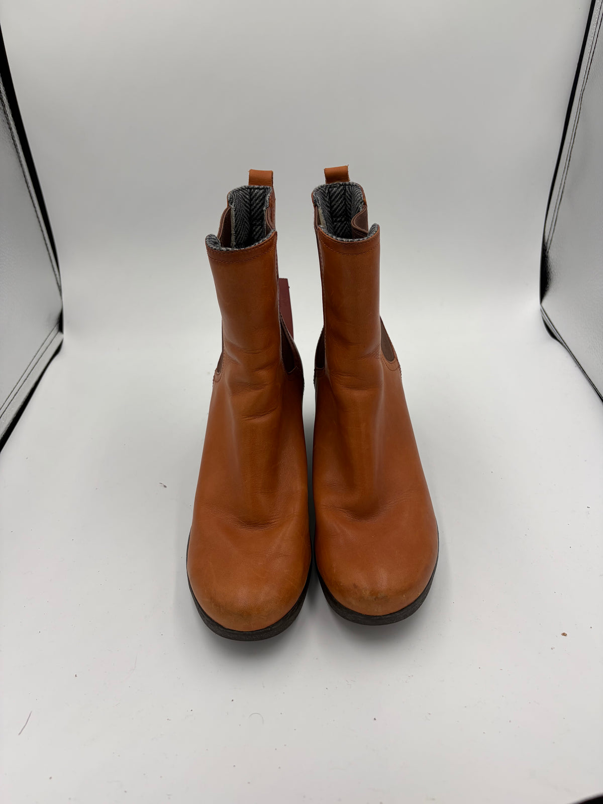 brown Ugg wedge ankle boot, 10