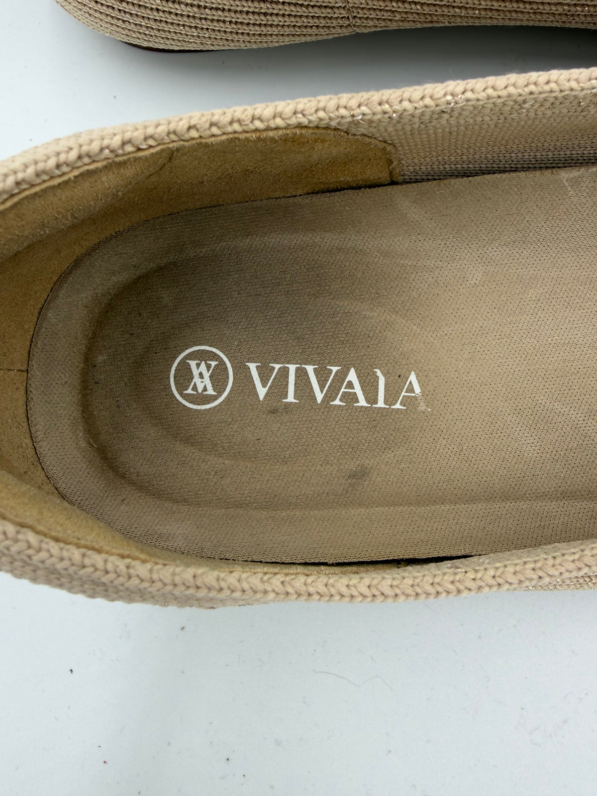 Tan Vivaia Sparkly flats, 37
