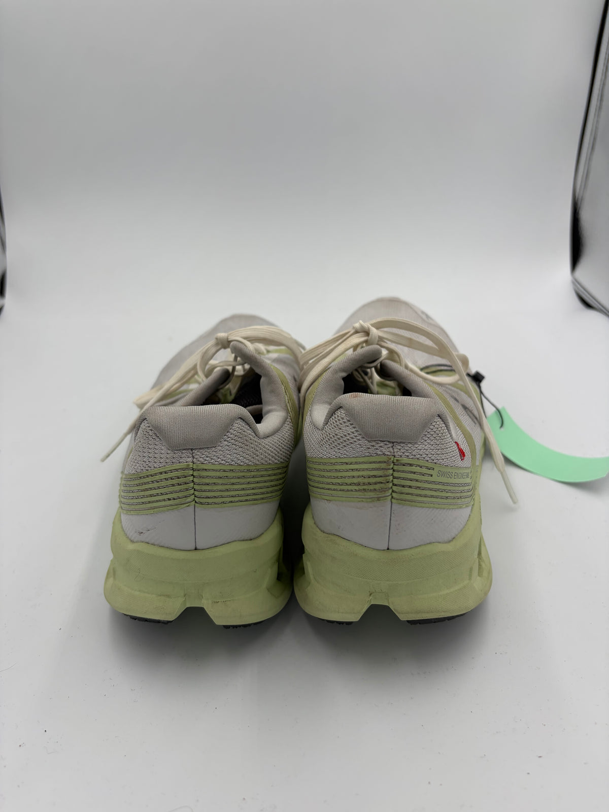 green and white On Cloud active shoes, 9