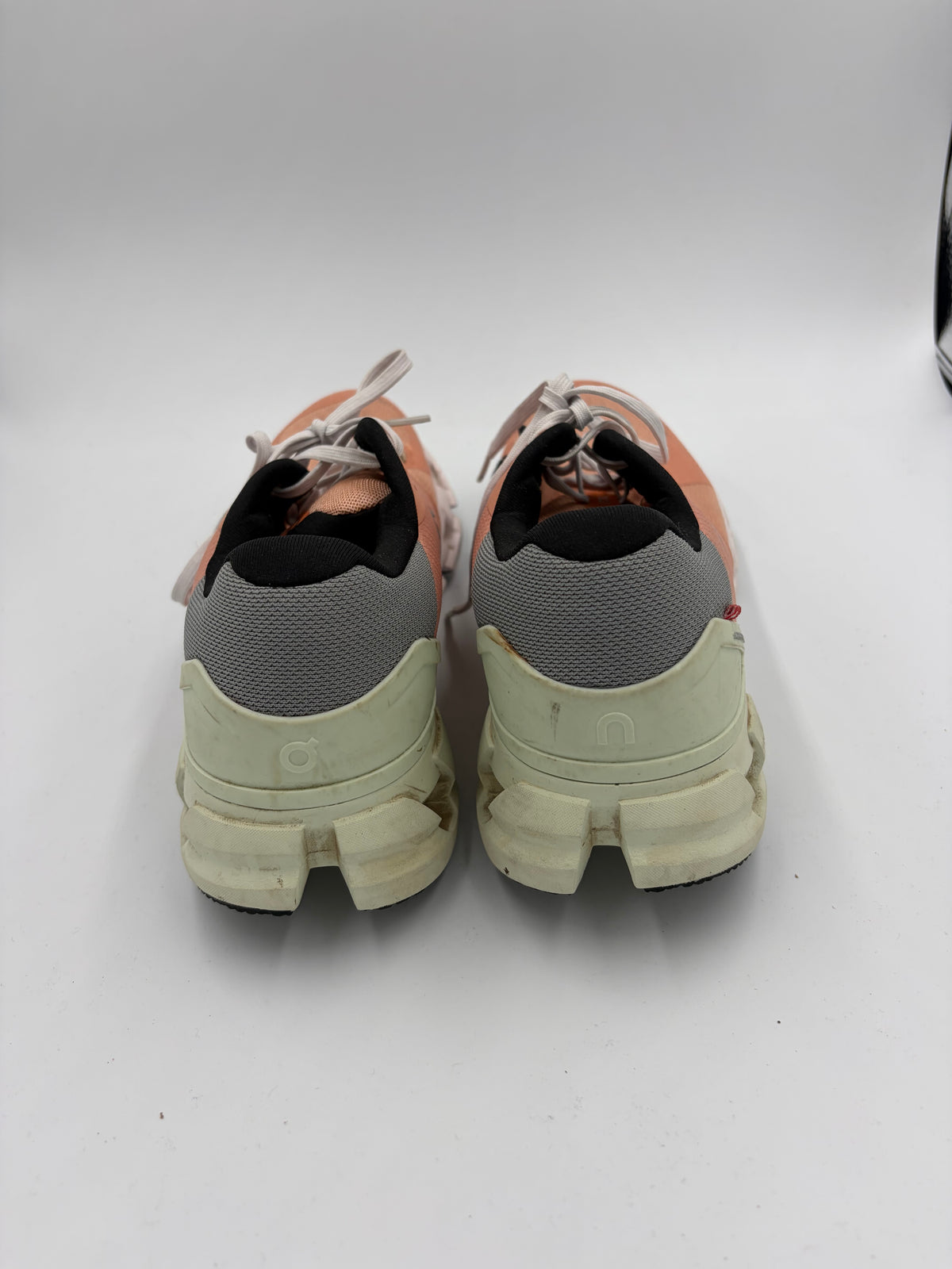 pink On Cloud active shoes, 9