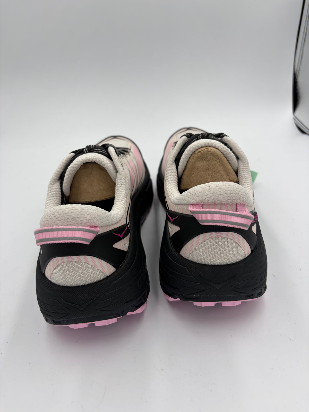 white/pink Hoka NEW Mafate Speed 2 hiking shoes, 5.5