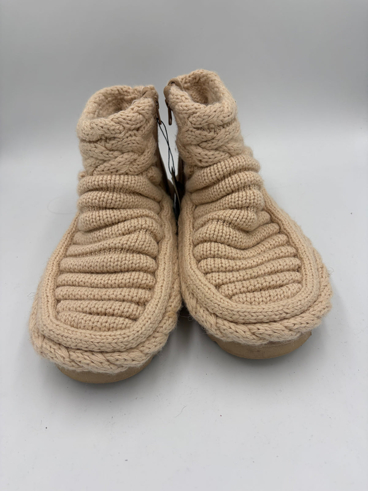 beige Ugg knit boot, 38