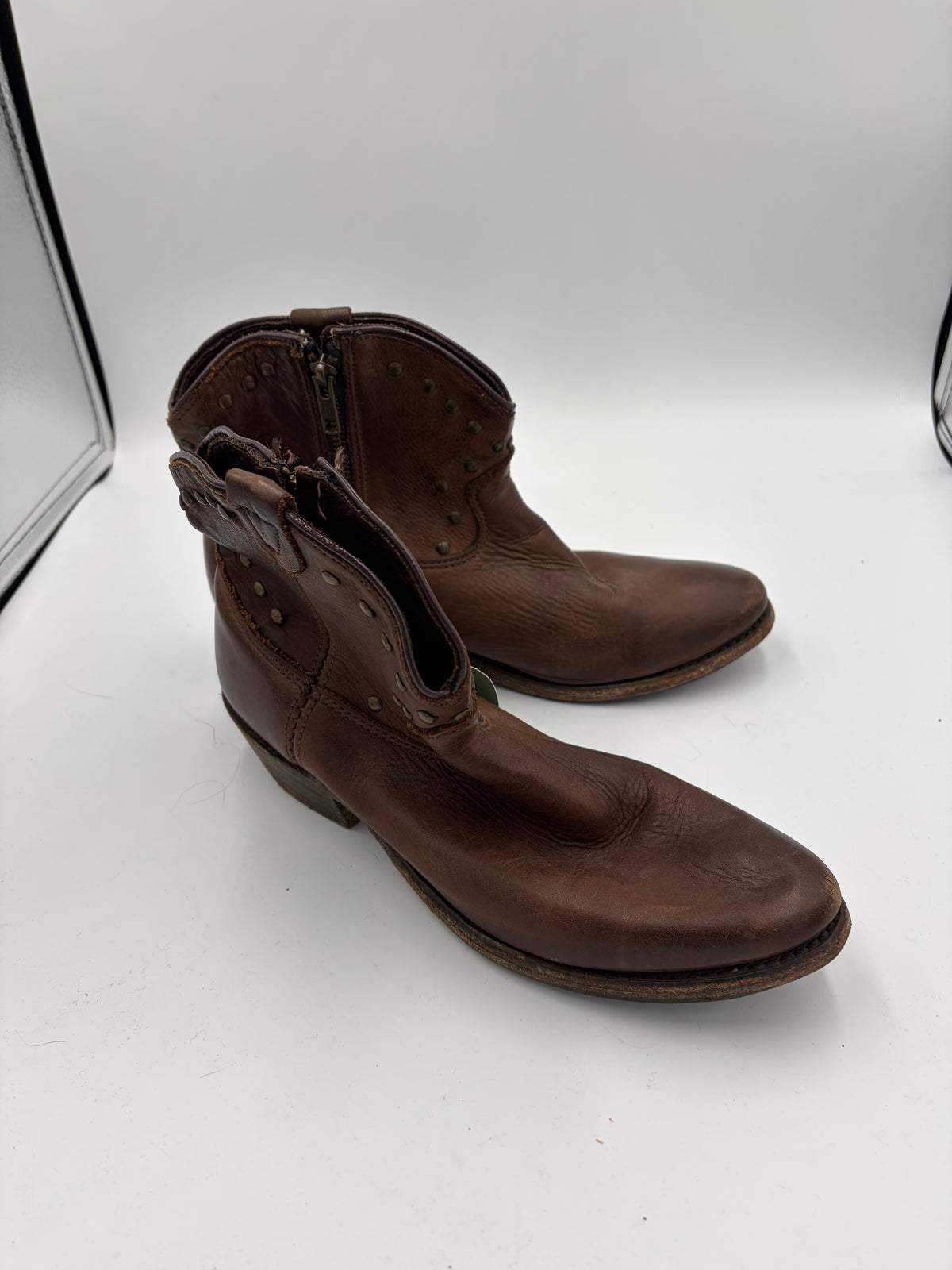 BRown Vintage Short Cowboy Boots, 9