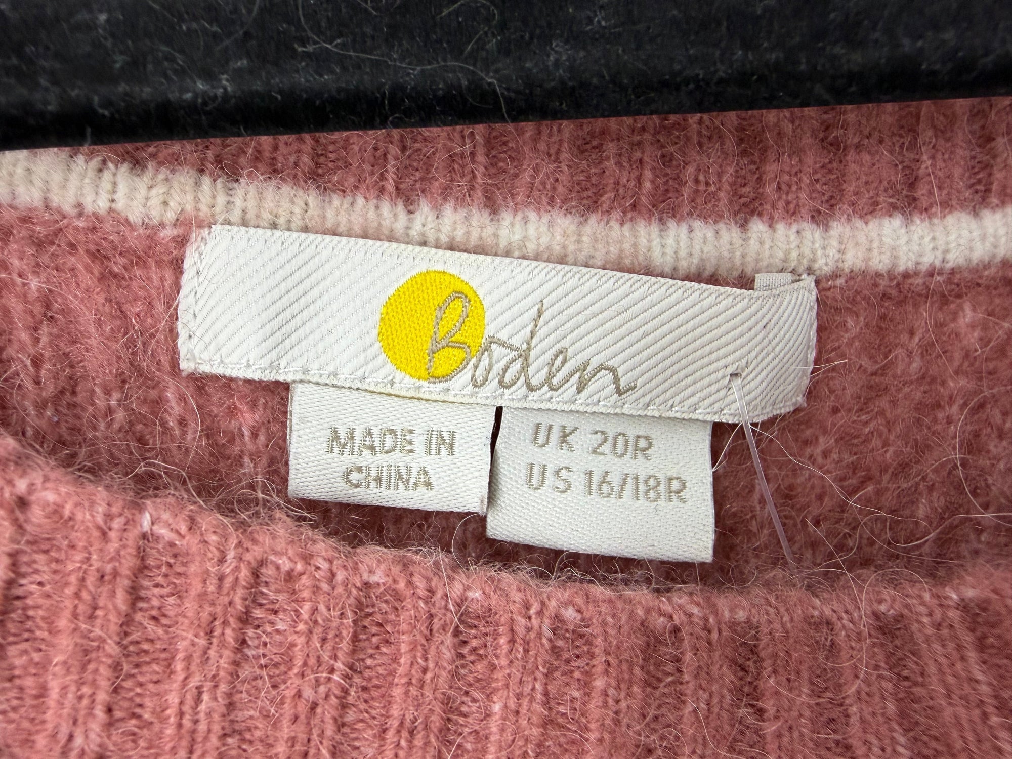 Per Diem Thrifts Boden dusty rose ribbed knit sweater interior brand and size label showing UK 20R and US 16/18R